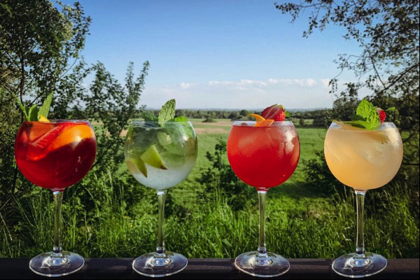 Przestrzenie Nowohuckie - drinki z widokiem na bezkres Lak Nowohuckich
